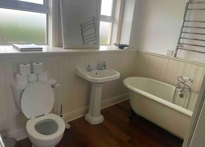 Дом отдыха Easkey House *